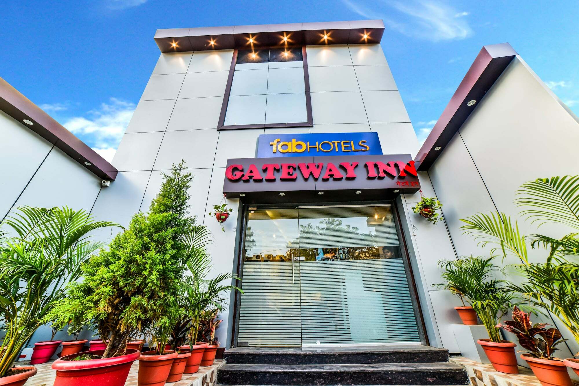 Fabexpress Gateway Inn Andheri East Bombaim Exterior foto